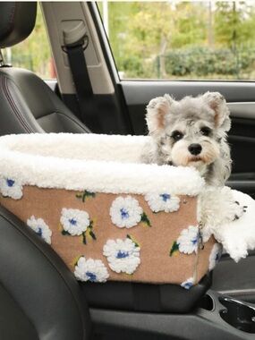 Small Dog Wool Floral Car Console Bed